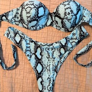 28 - FINAL OFFER! Black & Blue Snakeskin Strapless Bikini - S